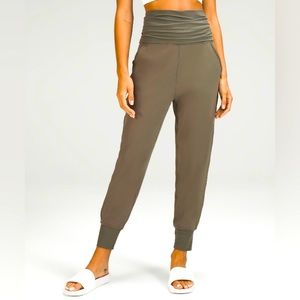 Lululemon joggers